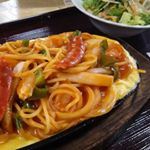 人生初の【鉄板ナポリタン】を#ひかり食堂 でいただきました。 甘めのたまごとモチモチパスタで美味しかったです。 #鉄板ナポリタン #パスタ #名古屋飯 #駅近 #ランチ #恵那駅徒歩5分 人生初の【鉄板ナポリタン】を#ひかり食堂 でいただきました。 甘めのたまごとモチモチパスタで美味しかったです。 #鉄板ナポリタン #パスタ #名古屋飯 #駅近 #ランチ #恵那駅徒歩5分