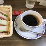 恵那市zi:zo。 瑞浪の待夢珈琲店で勉強し、先月オープンした自家焙煎のお店。 コーヒー豆の販売もありました。 またおへマガにて紹介させていただく予定です。 #恵那カフェ #岐阜カフェ #東濃カフェ #cafestagram #カフェ #coffee #おへマガ 恵那市zi:zo。 瑞浪の待夢珈琲店で勉強し、先月オープンした自家焙煎のお店。 コーヒー豆の販売もありました。 またおへマガにて紹介させていただく予定です。 #恵那カフェ #岐阜カフェ #東濃カフェ #cafestagram #カフェ #coffee #おへマガ